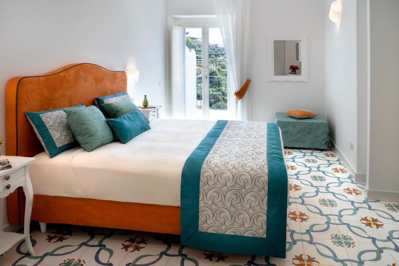 Suites In The Amalfi Coast - Guesthouse With Terrace Near Amalfi - Breathtaking View Of Ravello Scala Exterior photo
