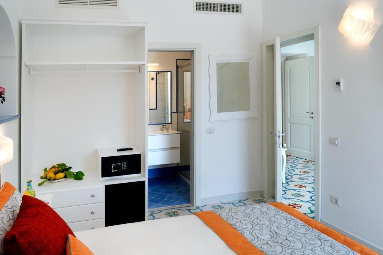 Suites In The Amalfi Coast - Guesthouse With Terrace Near Amalfi - Breathtaking View Of Ravello Scala Exterior photo