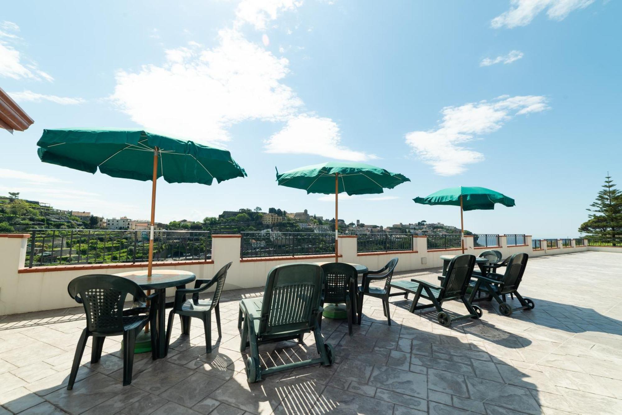 Suites In The Amalfi Coast - Guesthouse With Terrace Near Amalfi - Breathtaking View Of Ravello Scala Exterior photo